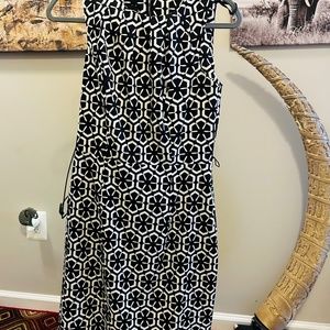 Black and White Sleeveless Dress